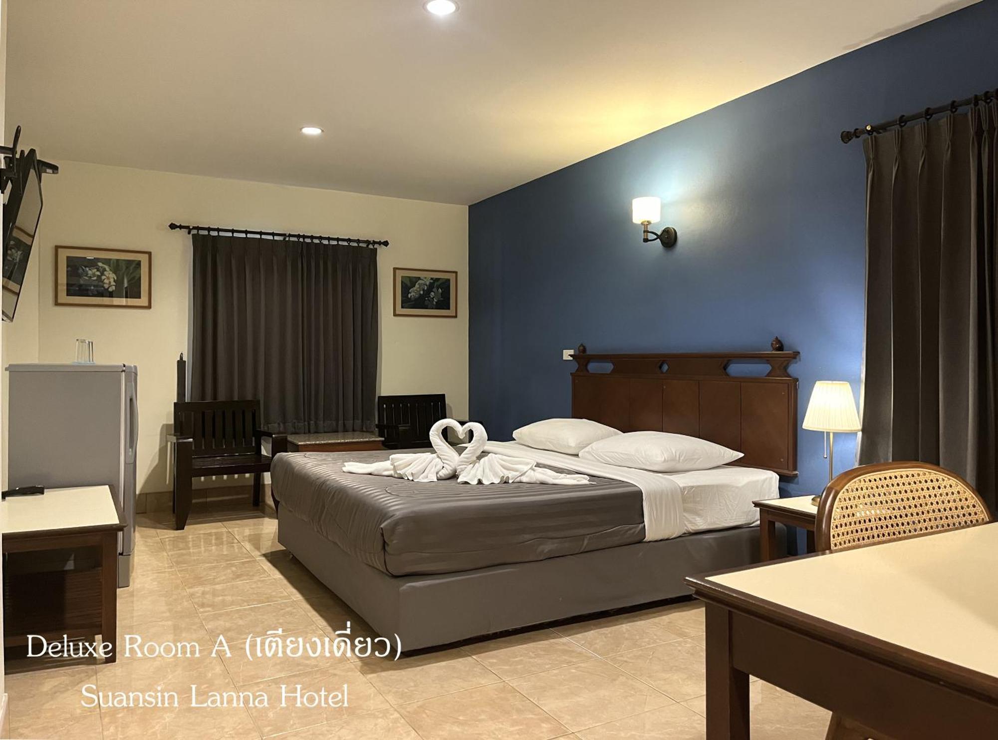 Suansin Lanna Hotel Tak Exteriér fotografie